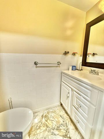 5439 RICHENBACHER AVE, Alexandria, VA 22304