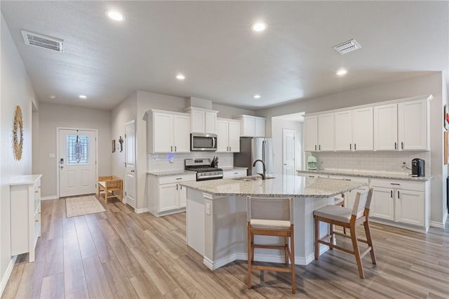 7325 Tristan Dr, Corpus Christi, TX 78414