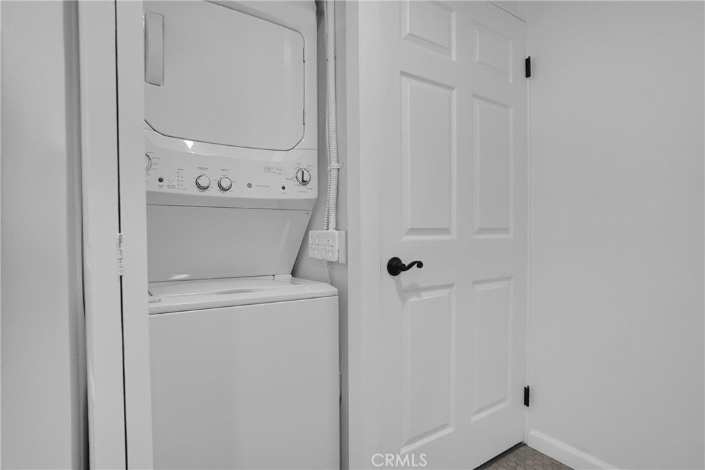 Image 10 of property listing at 1371 Oakmont Road 150K, Seal Beach, CA 90740