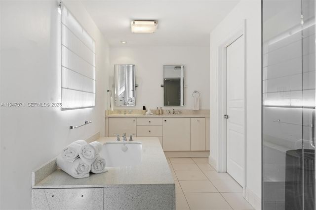 1250 Ocean Drive PH1, Miami Beach, FL 33139