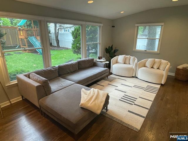 771 Stelton Street, Teaneck, NJ 07666