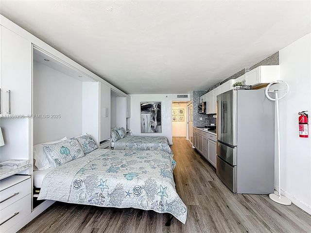 19201 Collins Avenue 610, Sunny Isles Beach, FL 33160