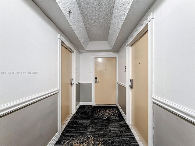 19201 Collins Avenue 610, Sunny Isles Beach, FL 33160