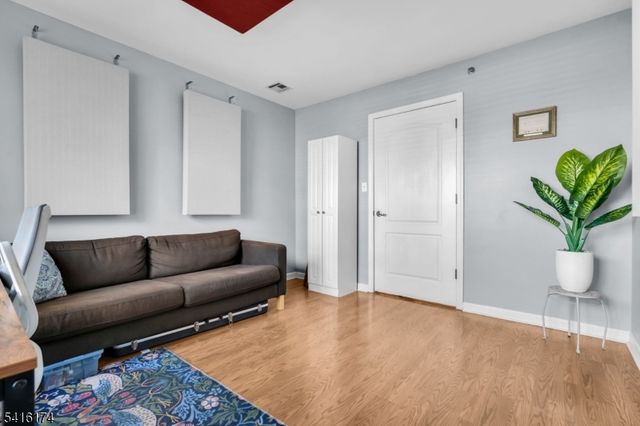 901 Stuyvesant Ave, Unit 102, Union Twp., NJ 07083