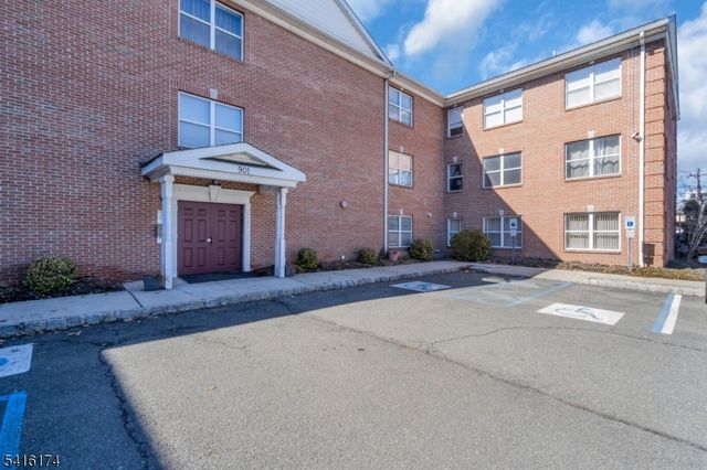901 Stuyvesant Ave, Unit 102, Union Twp., NJ 07083
