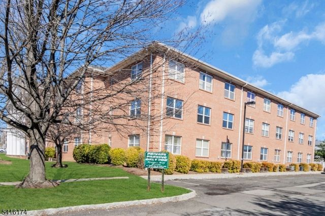 901 Stuyvesant Ave, Unit 102, Union Twp., NJ 07083