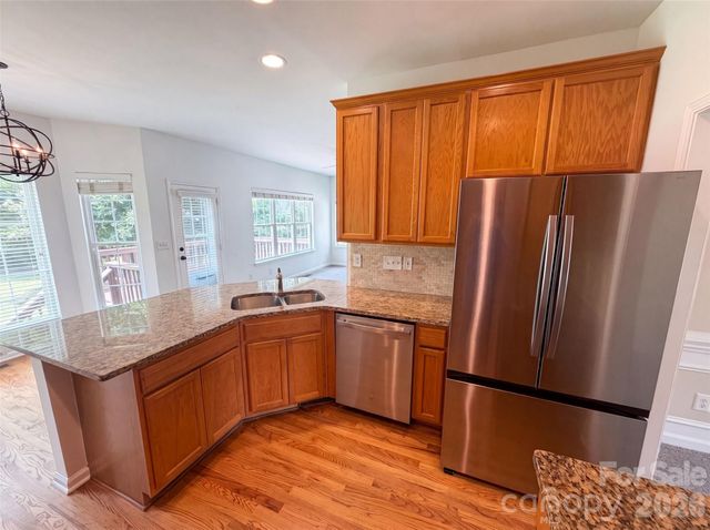 2318 Phlox Court, Charlotte, NC 28213