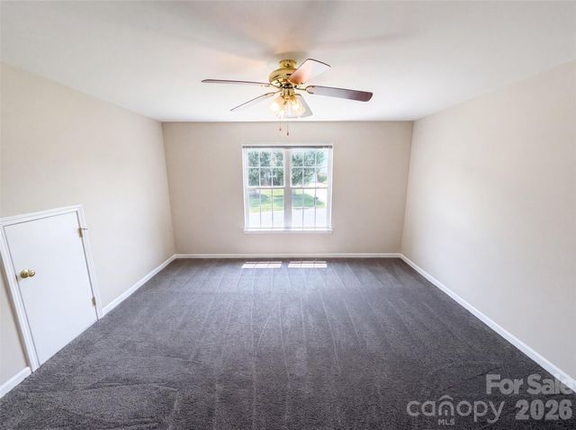 2318 Phlox Court, Charlotte, NC 28213
