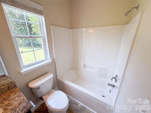 2318 Phlox Court, Charlotte, NC 28213
