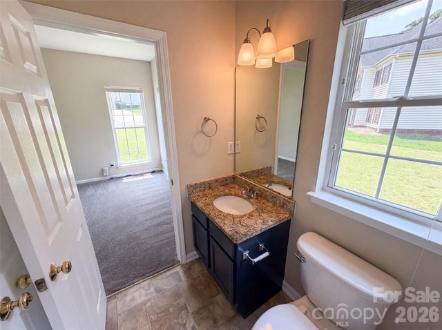 2318 Phlox Court, Charlotte, NC 28213