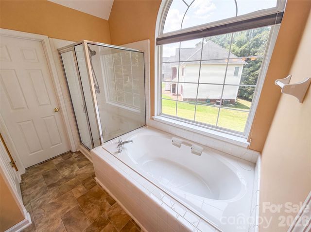 2318 Phlox Court, Charlotte, NC 28213