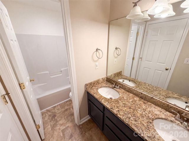 2318 Phlox Court, Charlotte, NC 28213