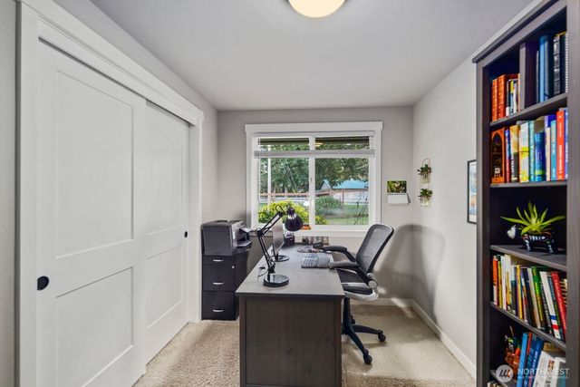 9911 Hampshire Court SE, Olympia, WA 98513