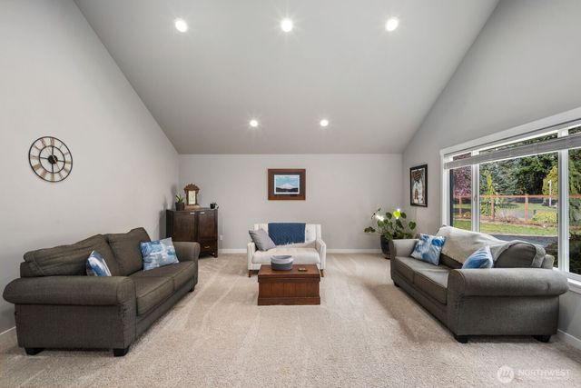 9911 Hampshire Court SE, Olympia, WA 98513