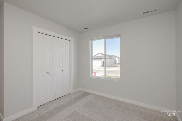 14092 Shiny Spruce St, Caldwell, ID 83607