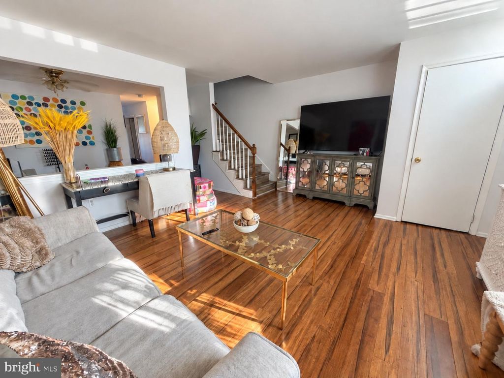 514 S LOGAN AVE, TRENTON, NJ 08629 — photo 3