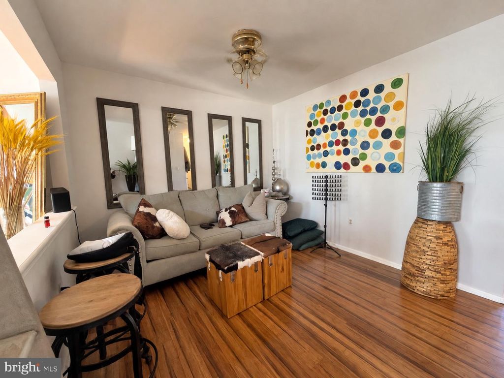 514 S LOGAN AVE, TRENTON, NJ 08629 — photo 5
