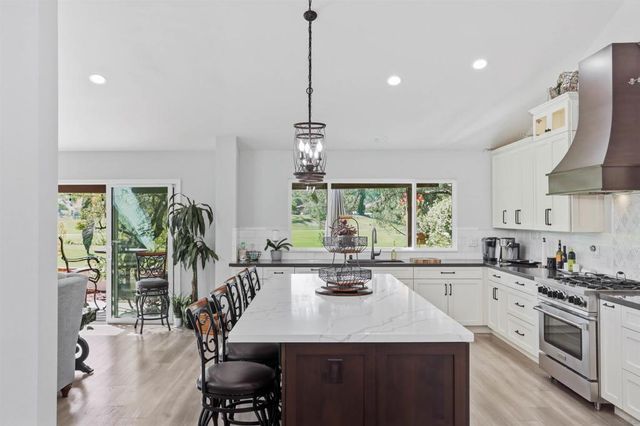 17748 Caminito Balata, San Diego, CA 92128