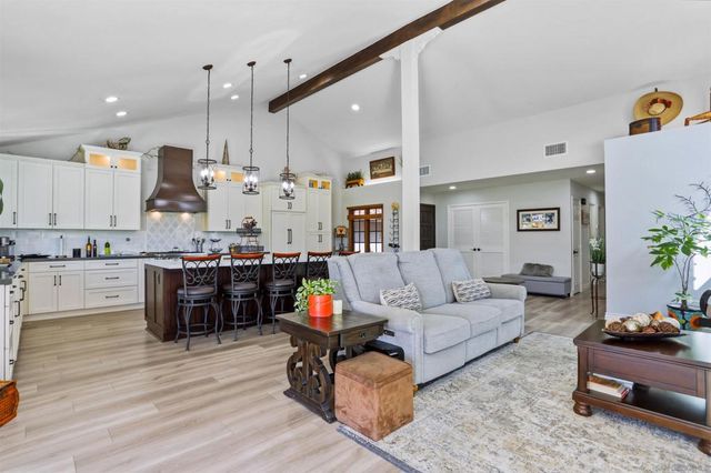 17748 Caminito Balata, San Diego, CA 92128