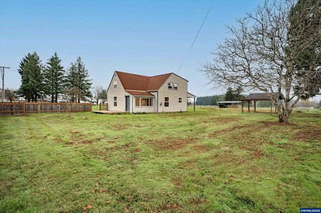 352 NE Polk Station Rd, Dallas, OR 97338