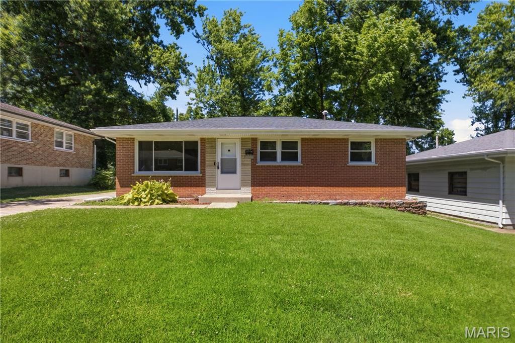 8817 McNulty Drive, St Louis, MO 63114