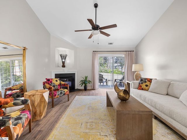 128 Dellwood Drive, Spartanburg, SC 29301