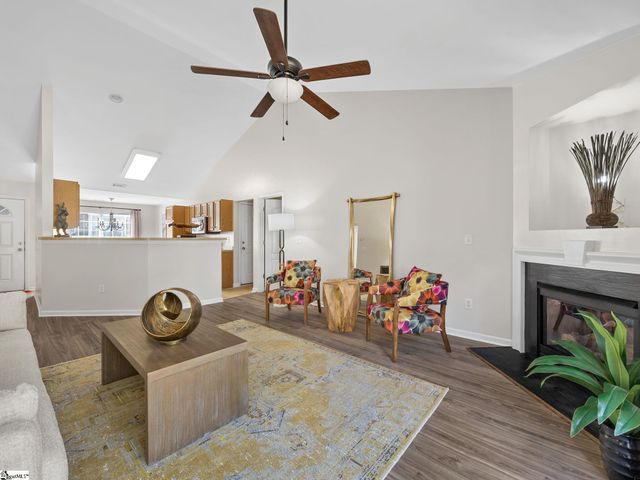 128 Dellwood Drive, Spartanburg, SC 29301