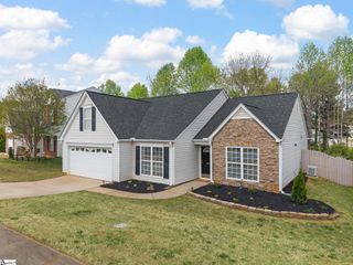 128 Dellwood Drive, Spartanburg, SC 29301