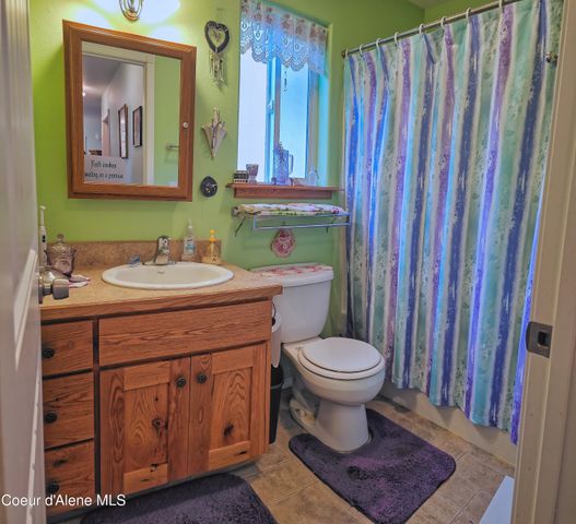 64 Westwood Dr, Moyie Springs, ID 83845