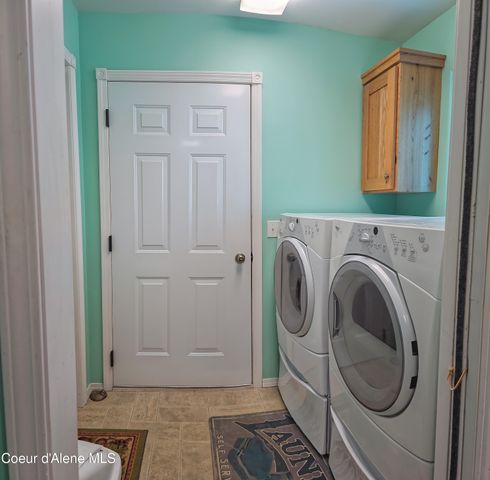 64 Westwood Dr, Moyie Springs, ID 83845