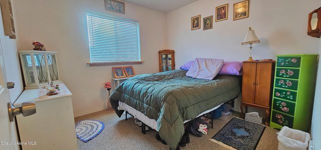 64 Westwood Dr, Moyie Springs, ID 83845