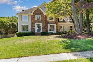 9008 Tartan Ridge Drive, Huntersville, NC 28078