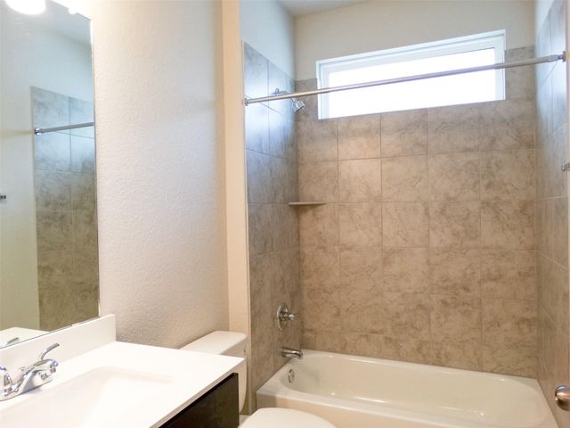 370 Hortus DR, Kyle, TX 78640