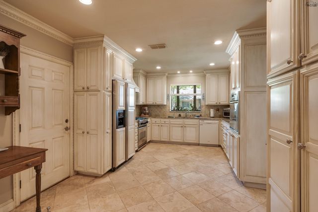 2605 SAN SIMEON DRIVE, Wichita Falls, TX 76308