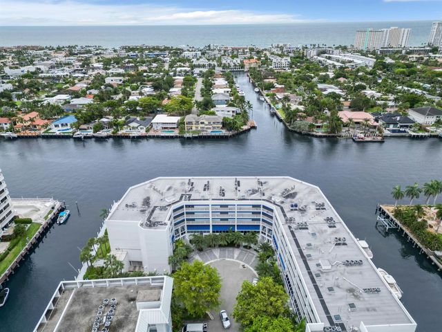 3100 NE 47th Court 305, Fort Lauderdale, FL 33308