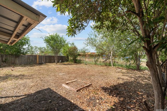 5919 Bowsprit St, San Antonio, TX 78242