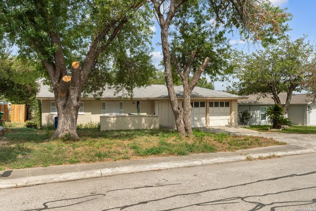 5919 Bowsprit St, San Antonio, TX 78242