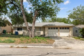 5919 Bowsprit St, San Antonio, TX 78242