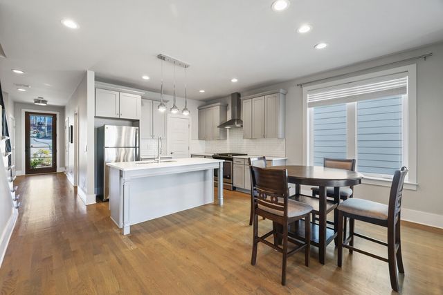 523B Weakley Ave, Nashville, TN 37207