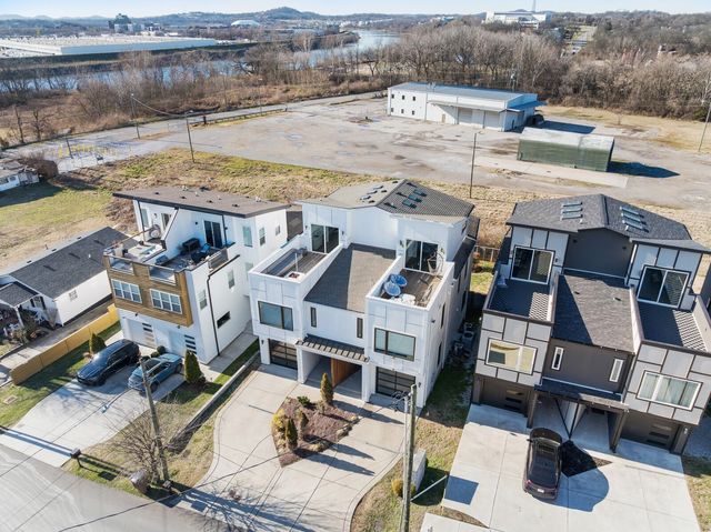 523B Weakley Ave, Nashville, TN 37207