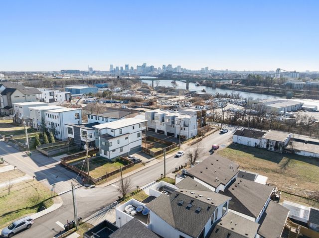 523B Weakley Ave, Nashville, TN 37207