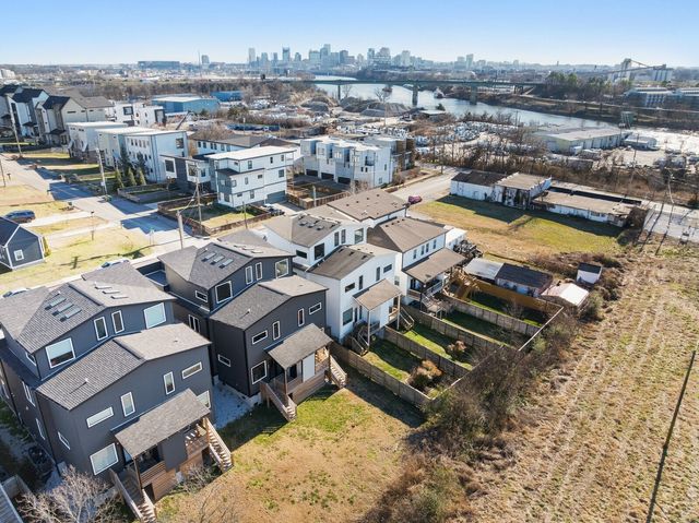523B Weakley Ave, Nashville, TN 37207