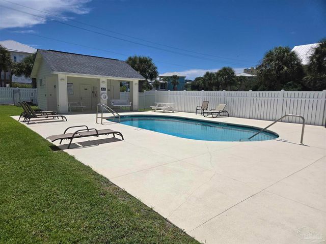 856 Sailfish Ct, Pensacola, FL 32507