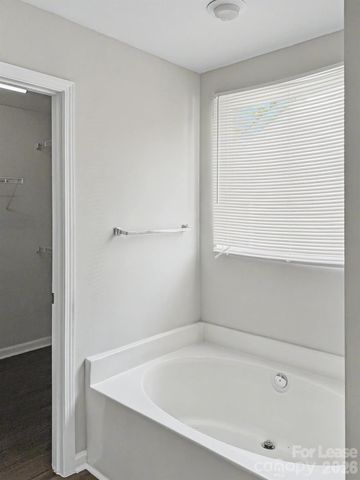 2717 Forest Grove Court, Charlotte, NC 28269