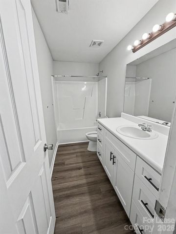2717 Forest Grove Court, Charlotte, NC 28269