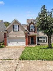 2717 Forest Grove Court, Charlotte, NC 28269