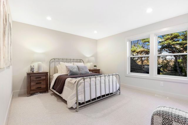 5609 Heather Lane, Edina, MN 55436