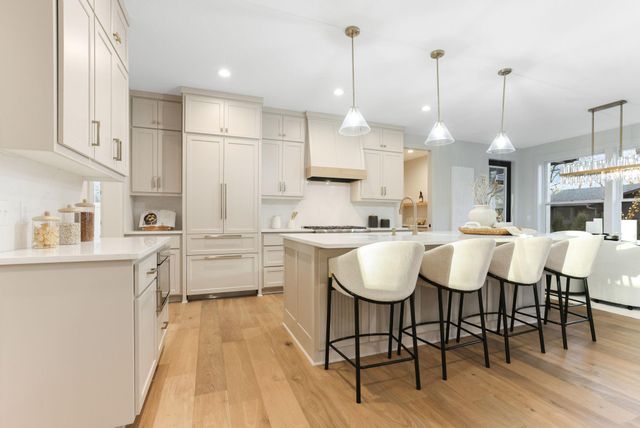 5609 Heather Lane, Edina, MN 55436