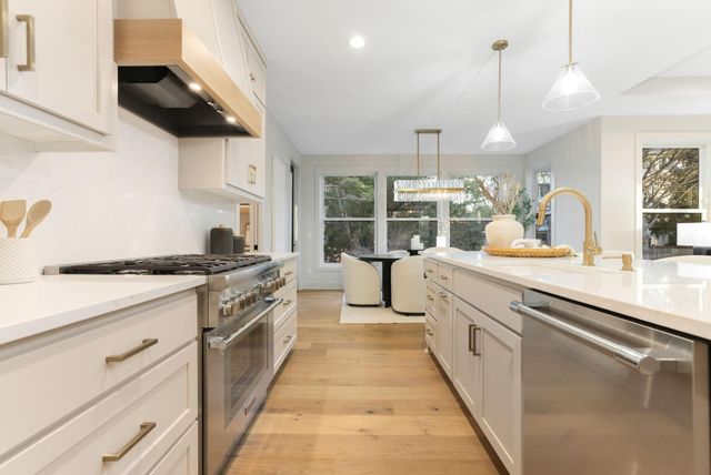 5609 Heather Lane, Edina, MN 55436