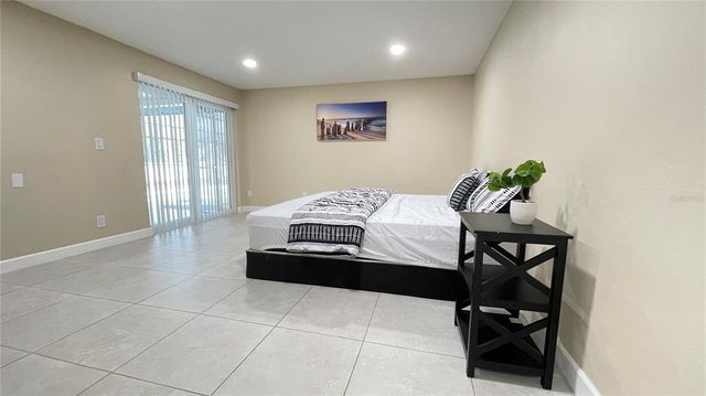 5614 KENNY DRIVE, Tampa, FL 33617
